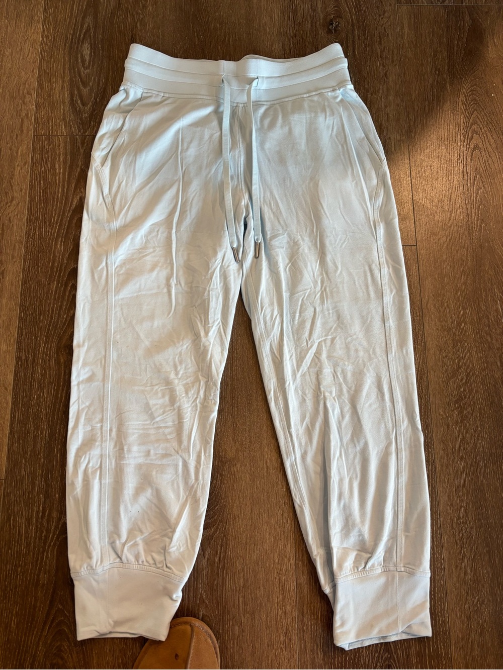 Women’s Lululemon joggers size 6